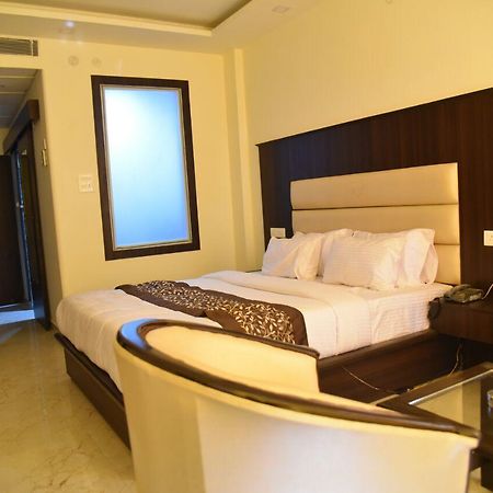 Hotel Castle View Roorkee Bagian luar foto
